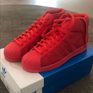 Adidas Original Pro Model RED Size 8